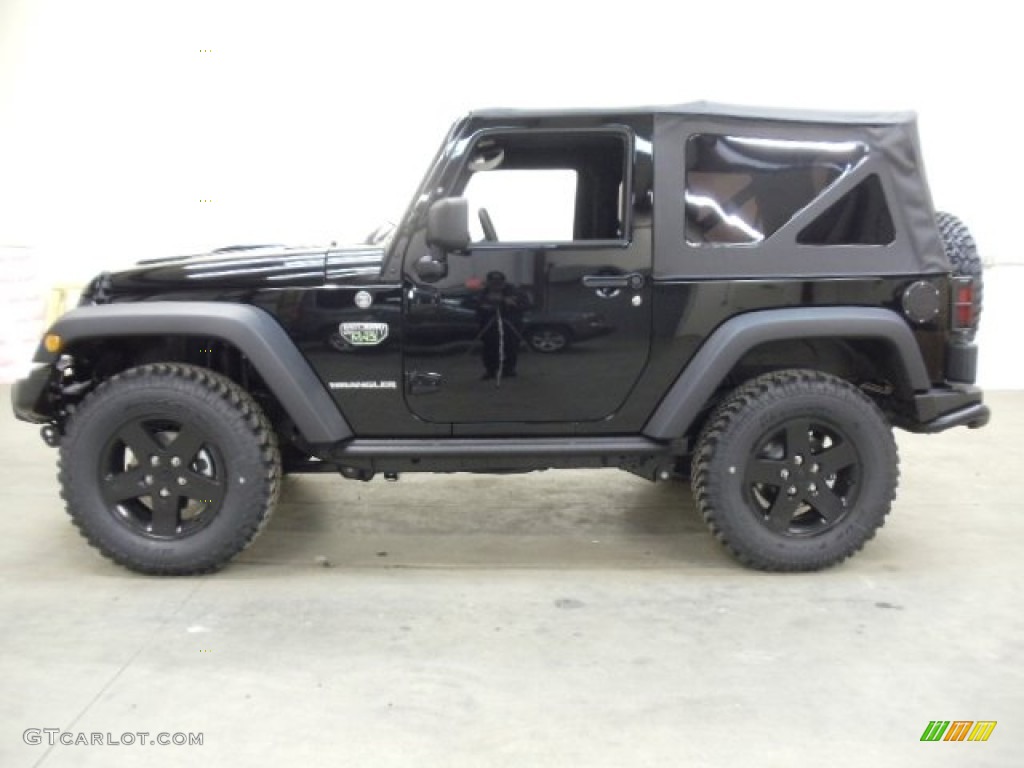 2012 Wrangler Call of Duty: MW3 Edition 4x4 - Black / Call of Duty: Black Sedosa/Silver French-Accent photo #2