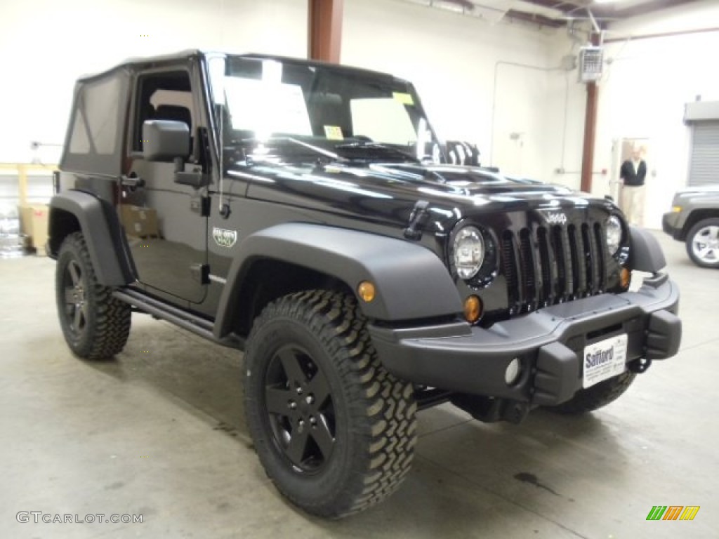 2012 Wrangler Call of Duty: MW3 Edition 4x4 - Black / Call of Duty: Black Sedosa/Silver French-Accent photo #7