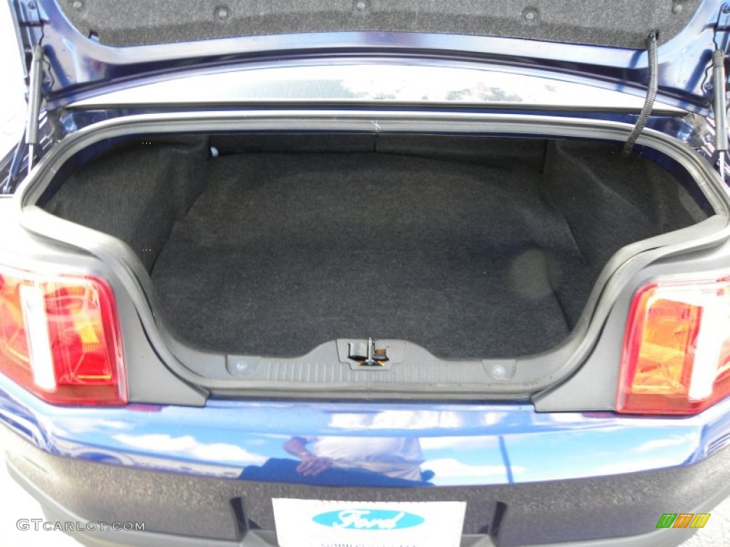 2010 Ford Mustang V6 Premium Coupe Trunk Photo #60200419