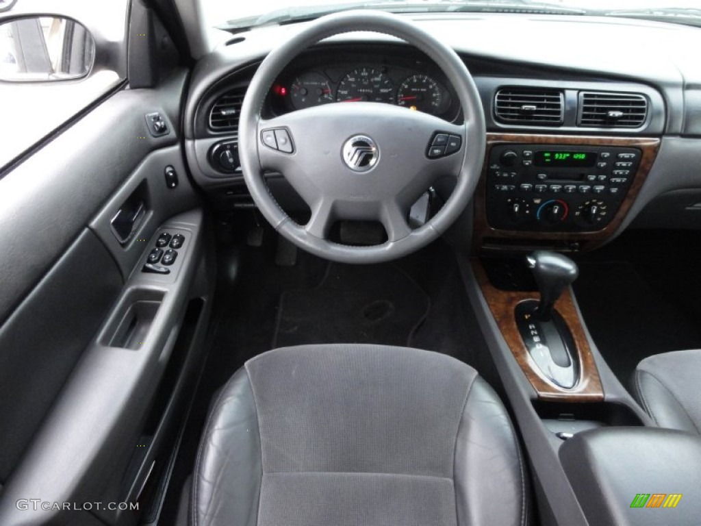 2001 Mercury Sable LS Sedan Controls Photo #60201163