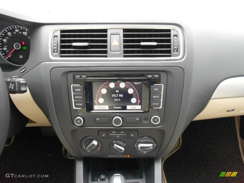 2012 Volkswagen Jetta TDI Sedan Controls Photo #60201183