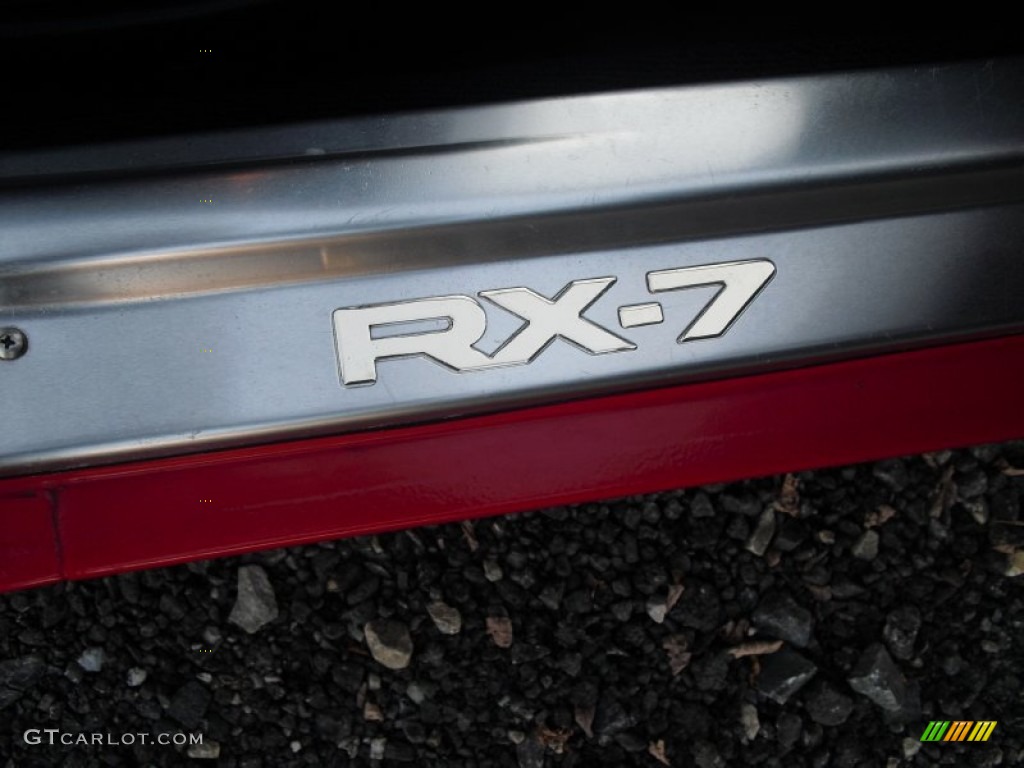 1993 Mazda RX-7 Twin Turbo Marks and Logos Photos