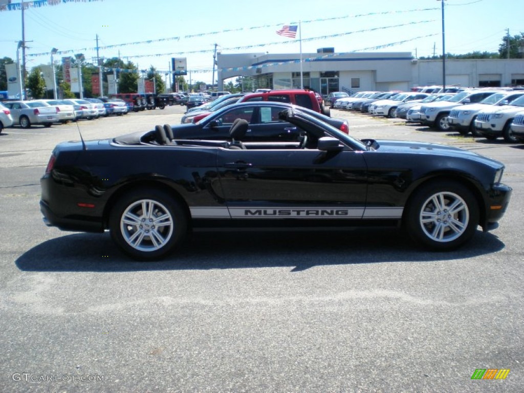 2011 Mustang V6 Convertible - Ebony Black / Charcoal Black photo #4