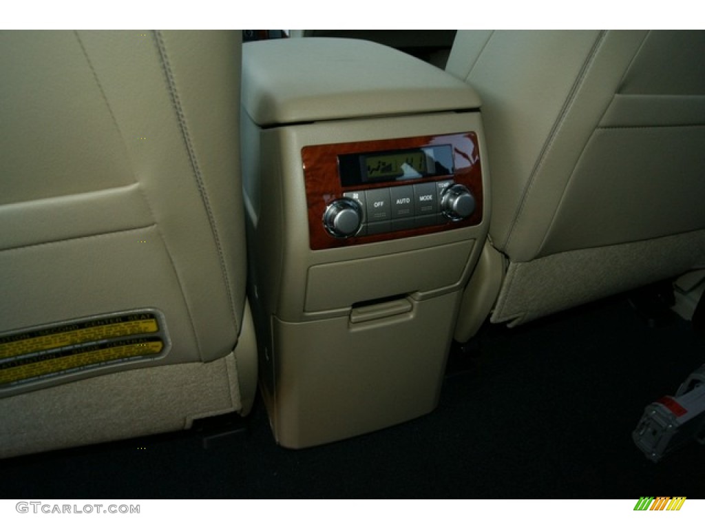 2012 Highlander Hybrid Limited 4WD - Black / Sand Beige photo #10
