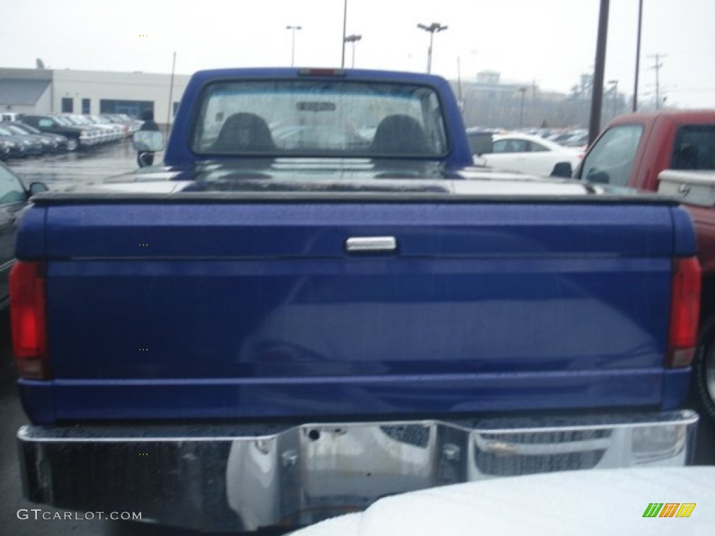 1995 F150 XLT Regular Cab 4x4 - Bright Sapphire Pearl Metallic / Gray photo #5