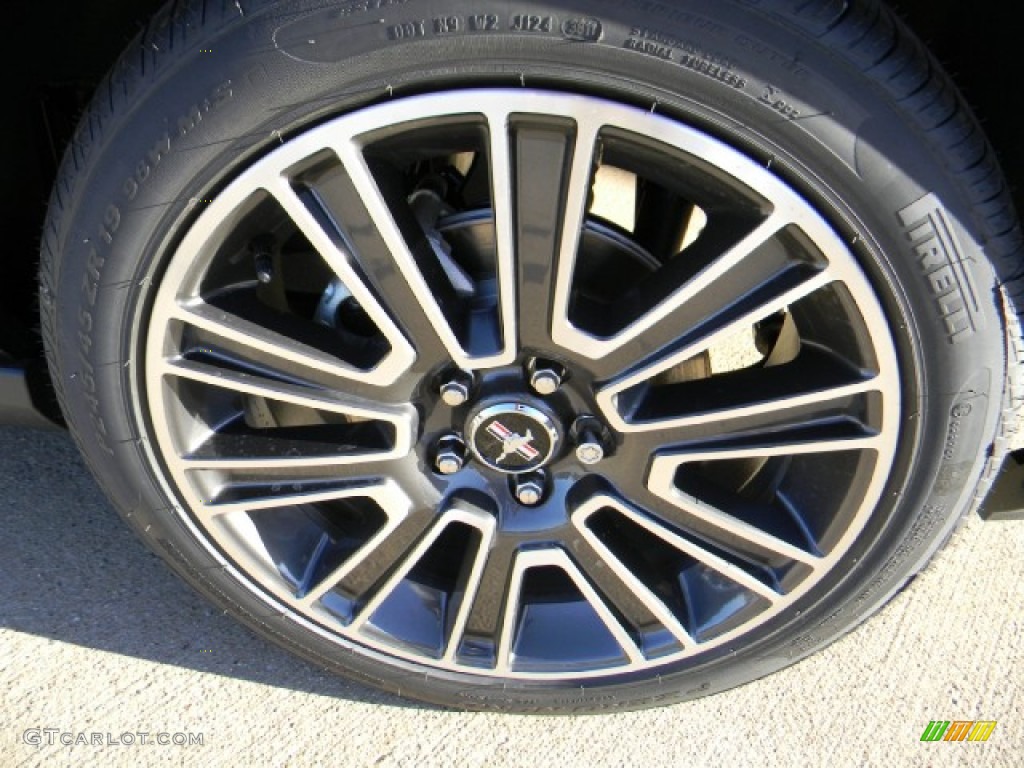 2012 Ford Mustang GT Premium Coupe Wheel Photo #60217801
