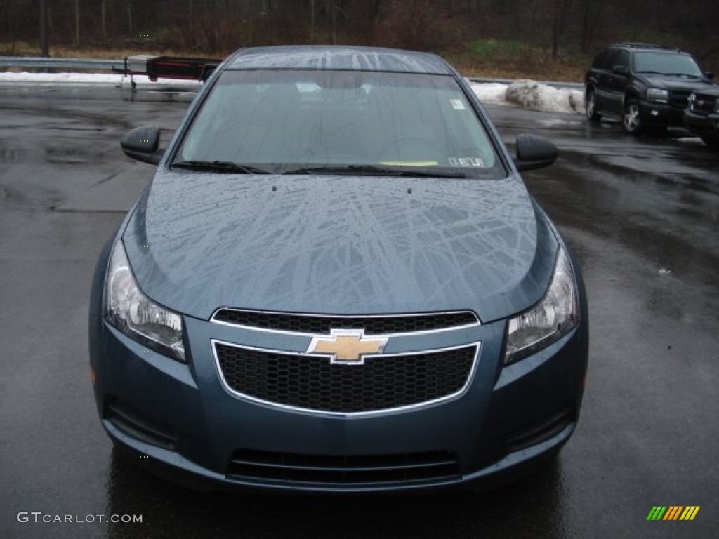 2012 Cruze LS - Blue Granite Metallic / Jet Black/Medium Titanium photo #3