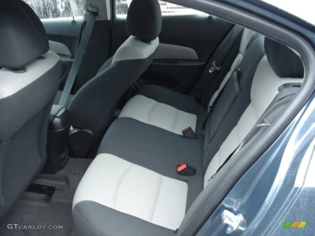 2012 Cruze LS - Blue Granite Metallic / Jet Black/Medium Titanium photo #13
