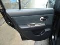 Super Black - Versa 1.8 SL Hatchback Photo No. 17