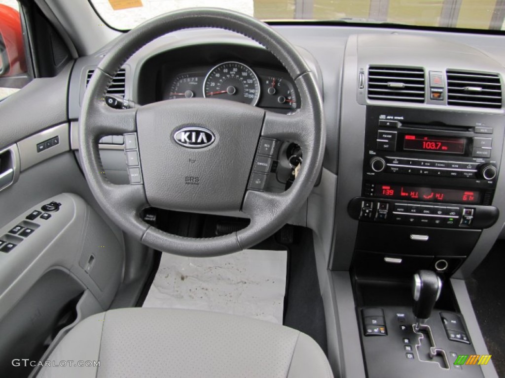 2009 Kia Borrego EX V6 4x4 Gray Dashboard Photo #60229618