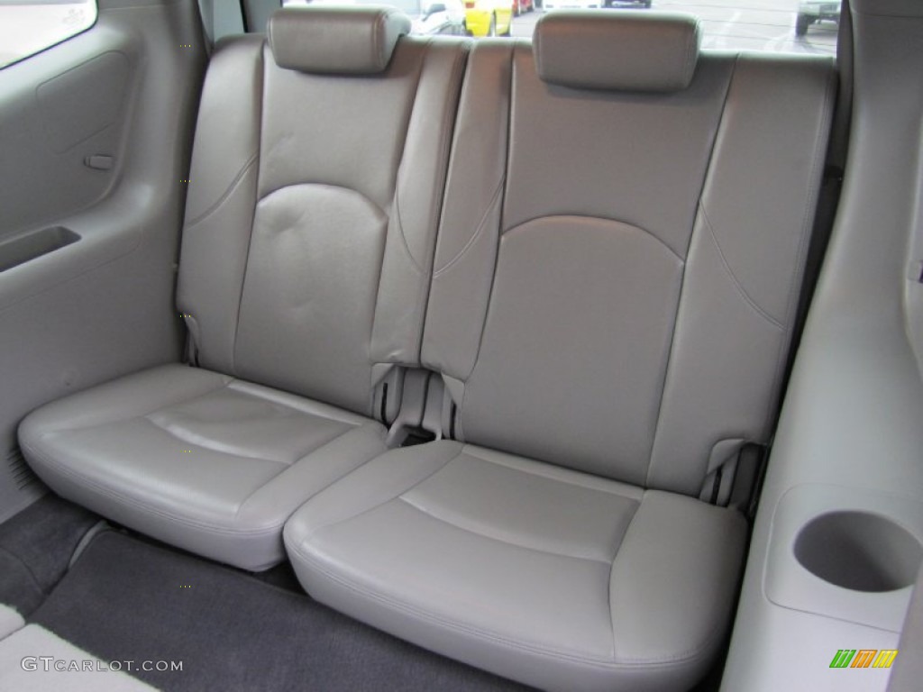 2009 Kia Borrego EX V6 4x4 Rear Seat Photo #60229738
