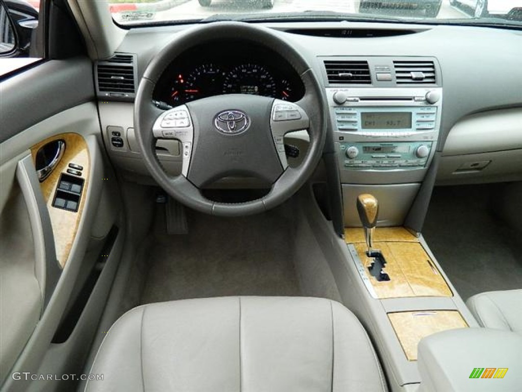 2007 Camry XLE - Black / Bisque photo #15