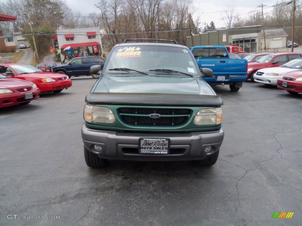 2000 Explorer Sport 4x4 - Tropic Green Metallic / Medium Prairie Tan photo #2