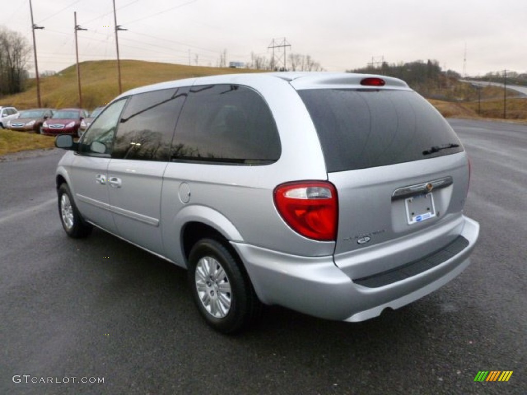 2007 Town & Country LX - Bright Silver Metallic / Medium Slate Gray photo #5