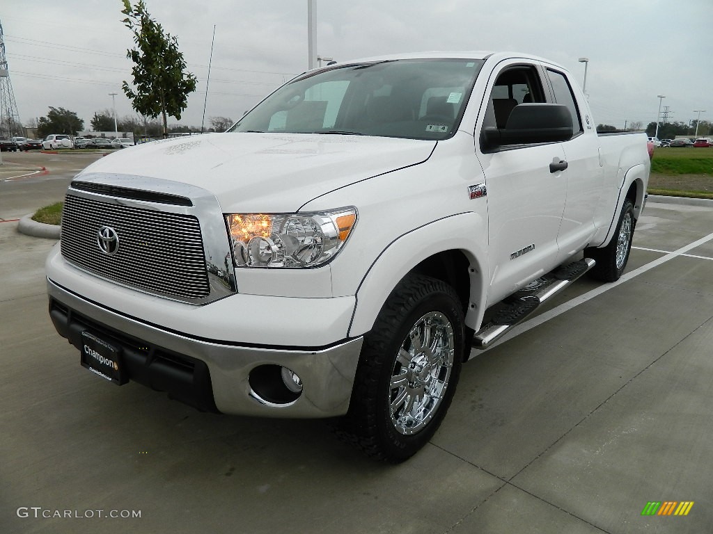 Super White Toyota Tundra