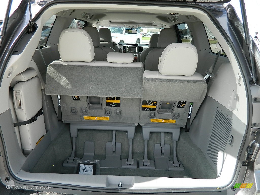 2012 Sienna XLE - Predawn Gray Mica / Light Gray photo #10