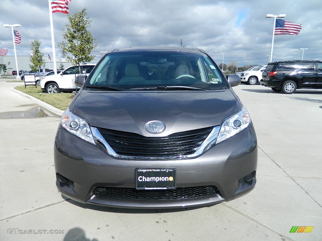 2012 Sienna LE - Predawn Gray Mica / Light Gray photo #2