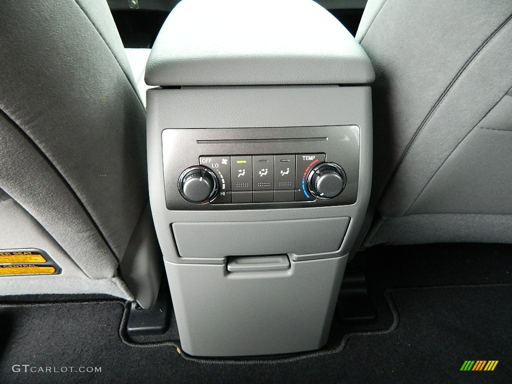 2012 Toyota Highlander V6 Controls Photo #60242974