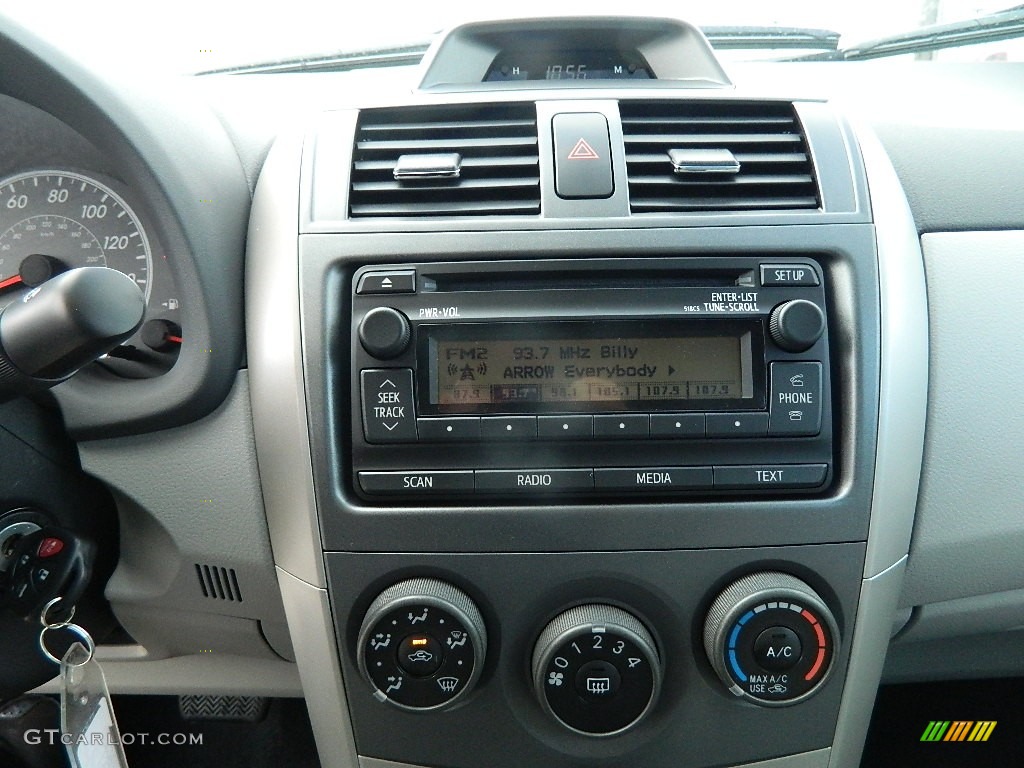 2012 Toyota Corolla LE Controls Photo #60243301