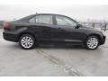 Black - Jetta SE Sedan Photo No. 7