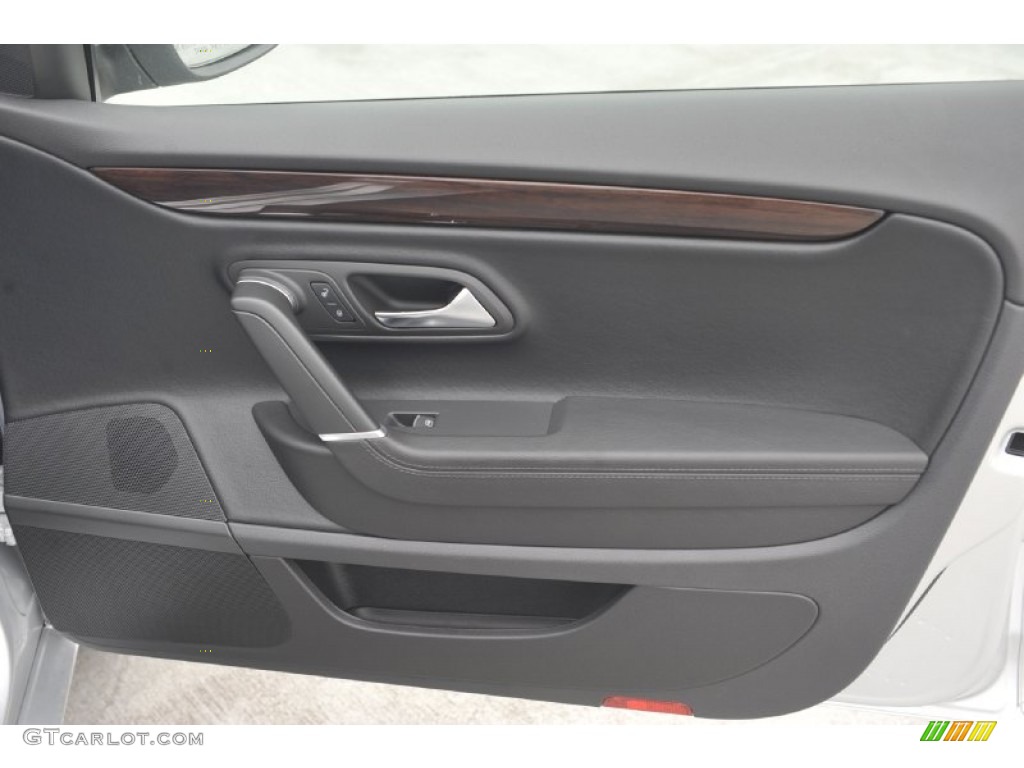 2012 Volkswagen CC Lux Plus Black Door Panel Photo #60245216