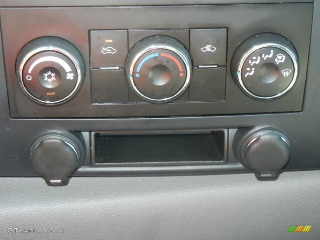 2009 Silverado 1500 Regular Cab - Silver Birch Metallic / Dark Titanium photo #16