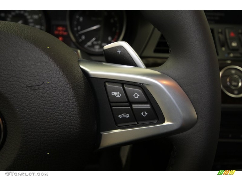 2012 BMW Z4 sDrive35i Controls Photo #60251231