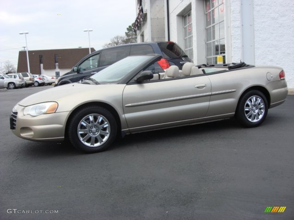 2004 Sebring Limited Convertible - Light Almond Pearl Metallic / Taupe photo #7
