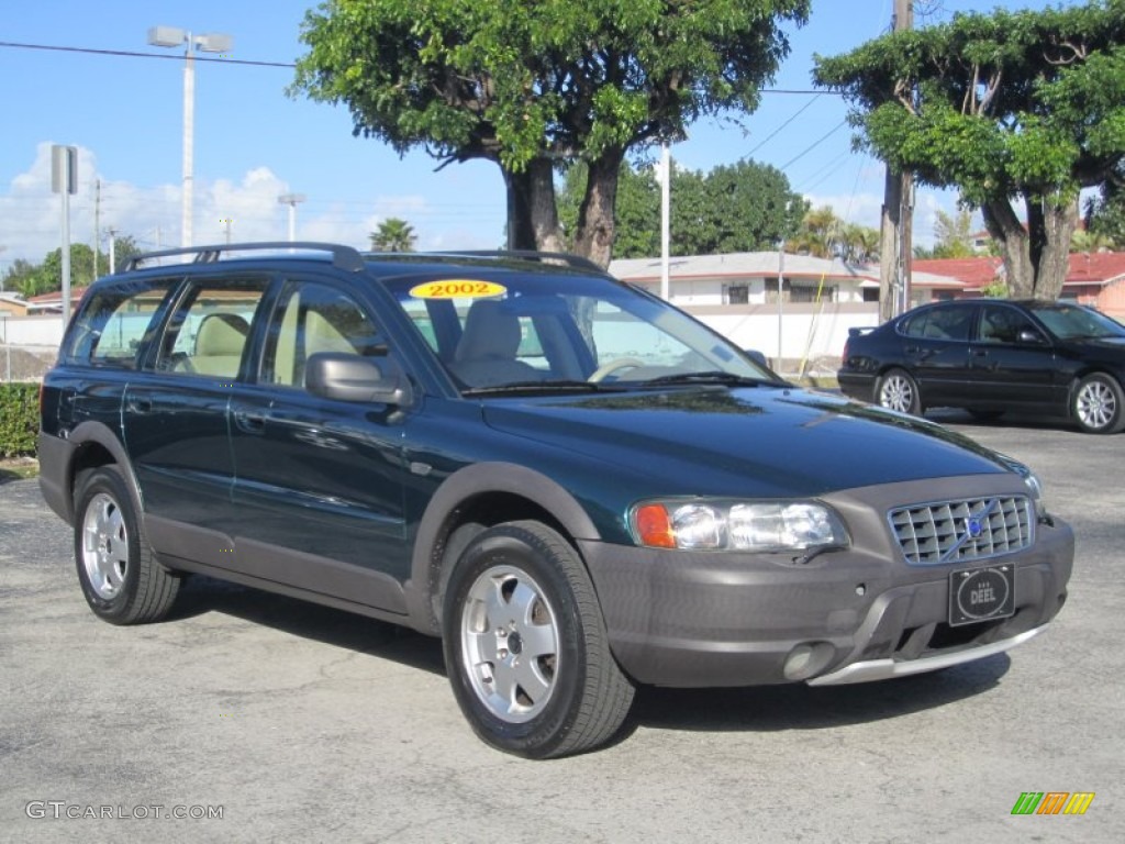 2002 V70 2.4T XC AWD Wagon - Cypress Green Metallic / Taupe/Light Taupe photo #1