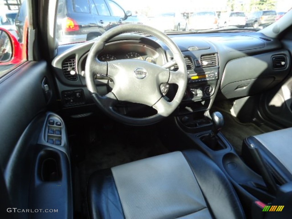 2004 Sentra SE-R Spec V - Aztec Red / SE-R Black/Silver photo #10