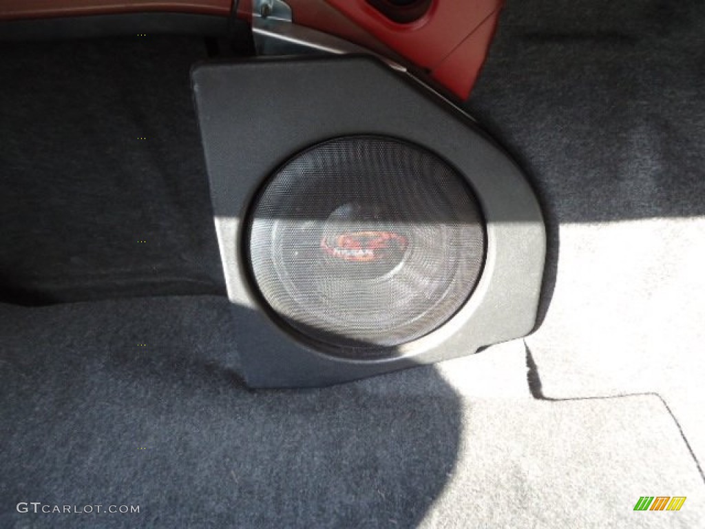 2004 Sentra SE-R Spec V - Aztec Red / SE-R Black/Silver photo #24