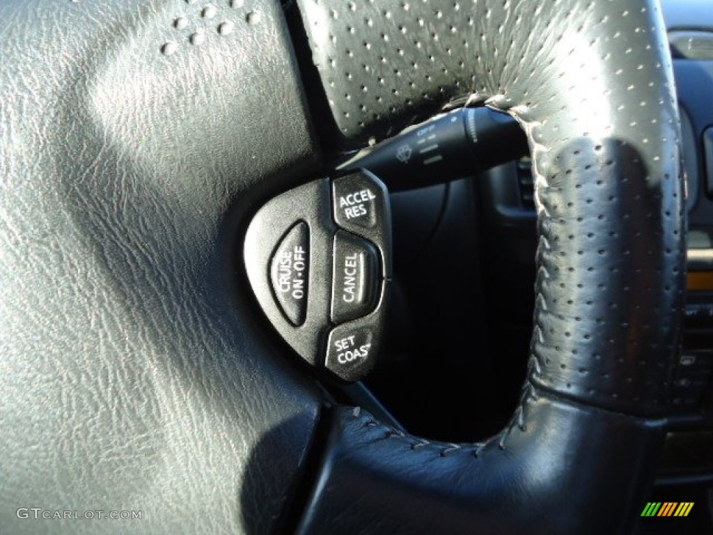 2004 Sentra SE-R Spec V - Aztec Red / SE-R Black/Silver photo #32