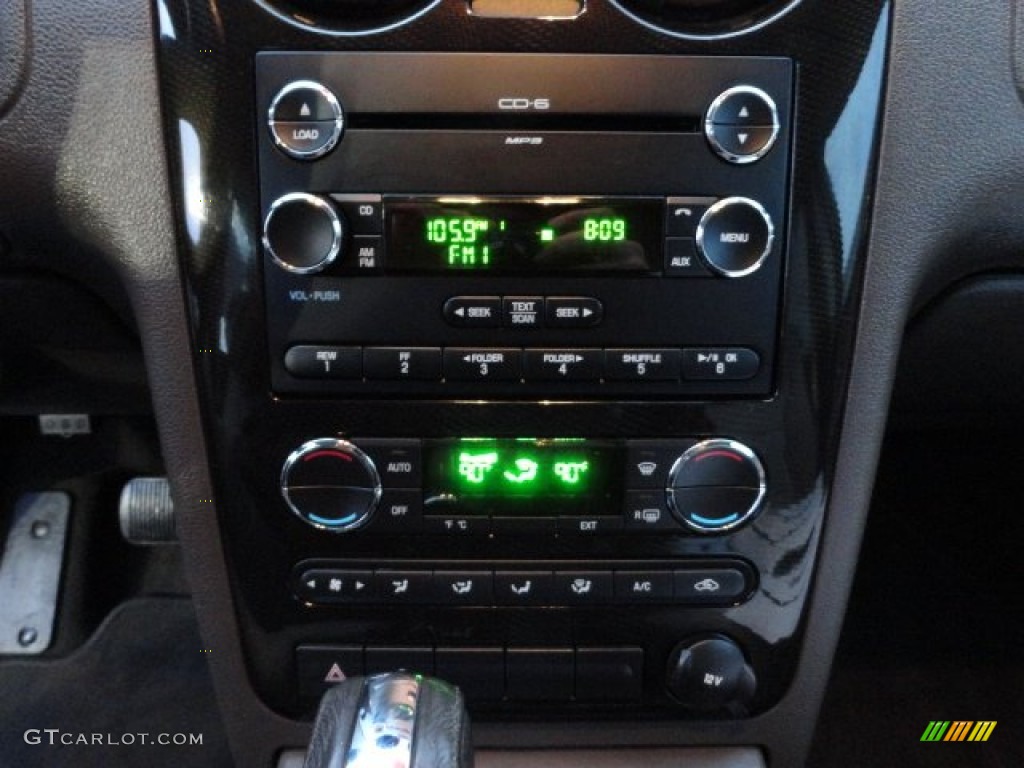 2008 Ford Taurus X SEL AWD Controls Photo #60260159