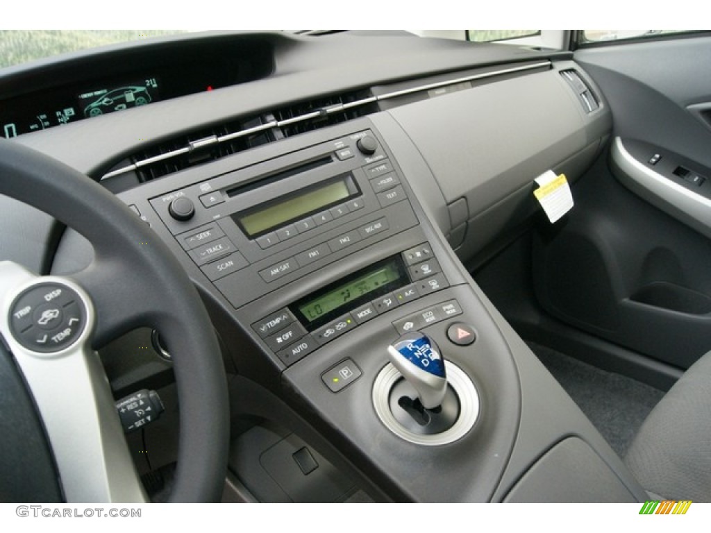 2011 Prius Hybrid II - Winter Gray Metallic / Dark Gray photo #6