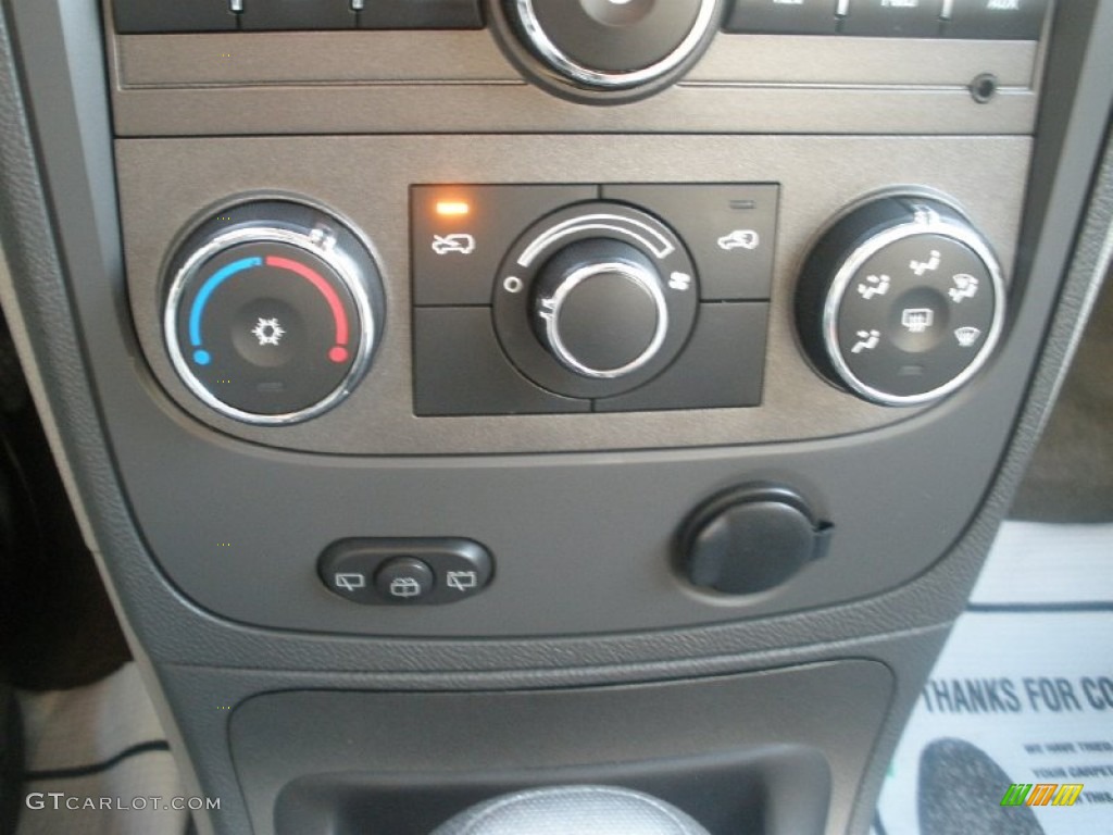 2011 HHR LT - Cyber Gray Metallic / Gray photo #26