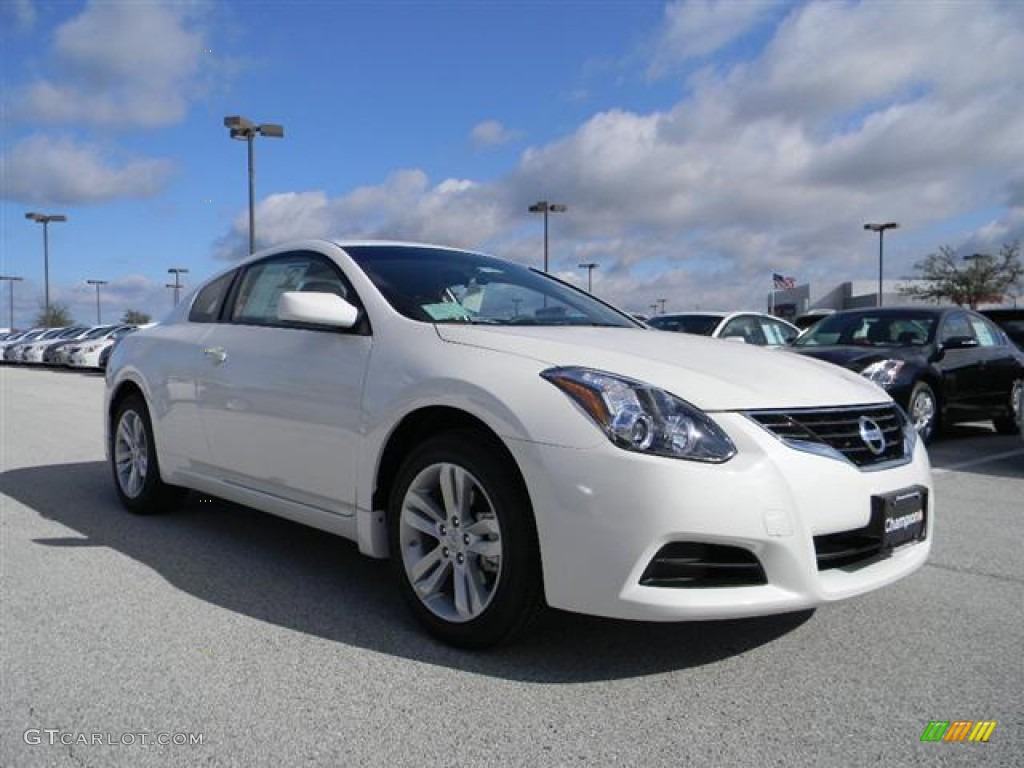 2012 Altima 2.5 S Coupe - Winter Frost White / Charcoal photo #3