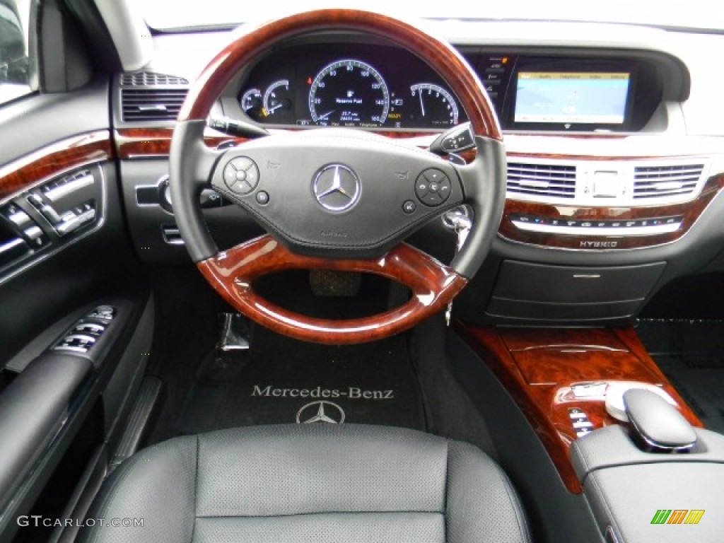 2010 Mercedes-Benz S 400 Hybrid Sedan Black Dashboard Photo #60263075