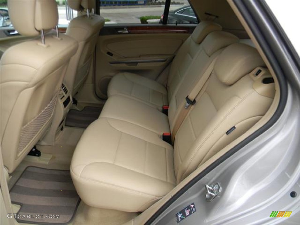 Cashmere Interior 2009 Mercedes-Benz ML 320 BlueTec 4Matic Photo #60264308