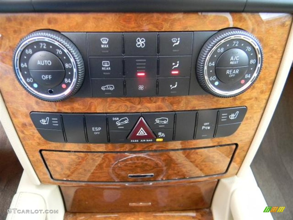 2009 Mercedes-Benz ML 320 BlueTec 4Matic Controls Photo #60264385