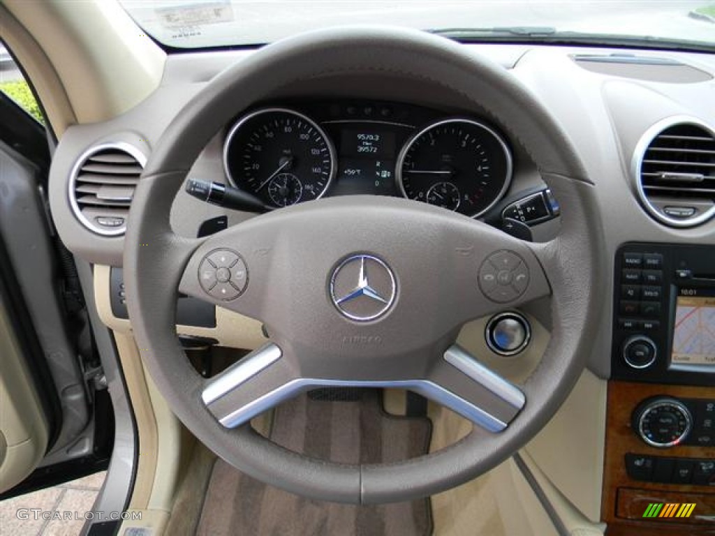 2009 Mercedes-Benz ML 320 BlueTec 4Matic Cashmere Steering Wheel Photo #60264443
