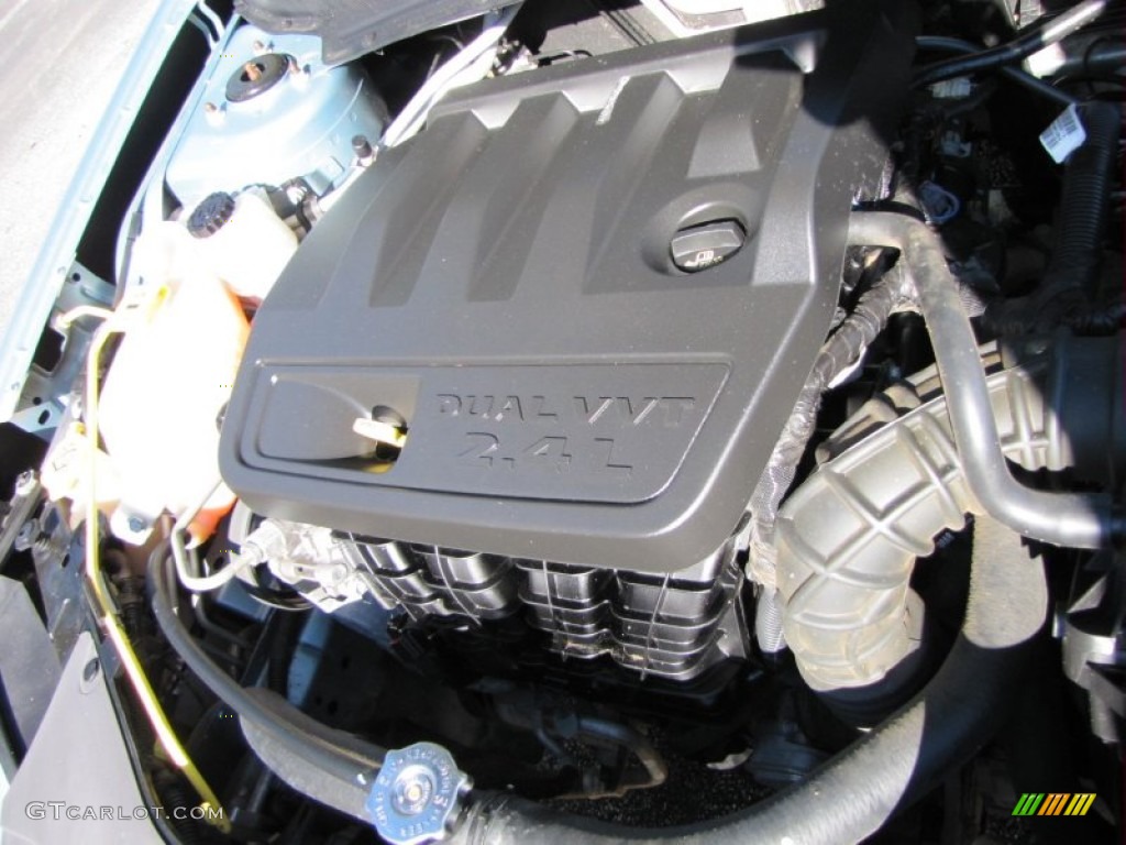 2009 Chrysler Sebring LX Sedan Engine Photos