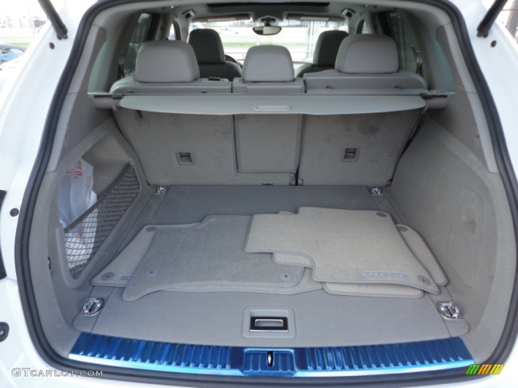 2012 Porsche Cayenne Standard Cayenne Model Trunk Photo #60267486