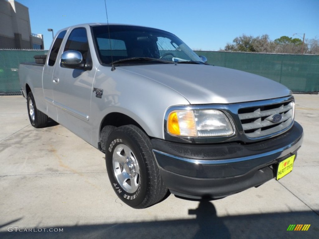 2002 F150 XLT SuperCab - Silver Metallic / Medium Graphite photo #1
