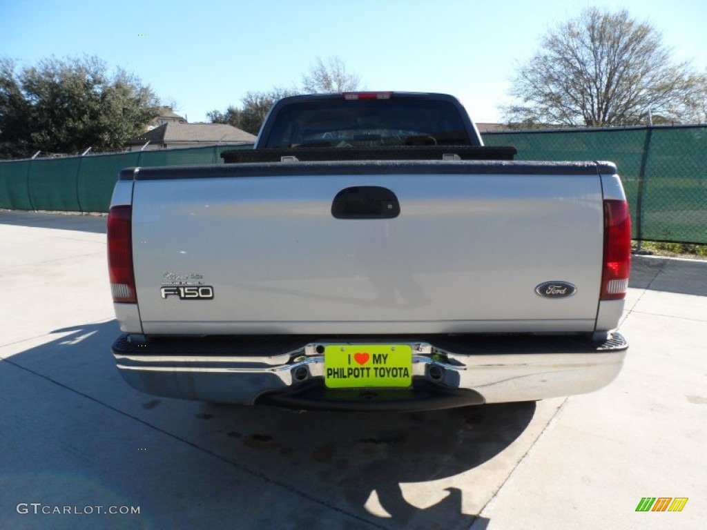 2002 F150 XLT SuperCab - Silver Metallic / Medium Graphite photo #4