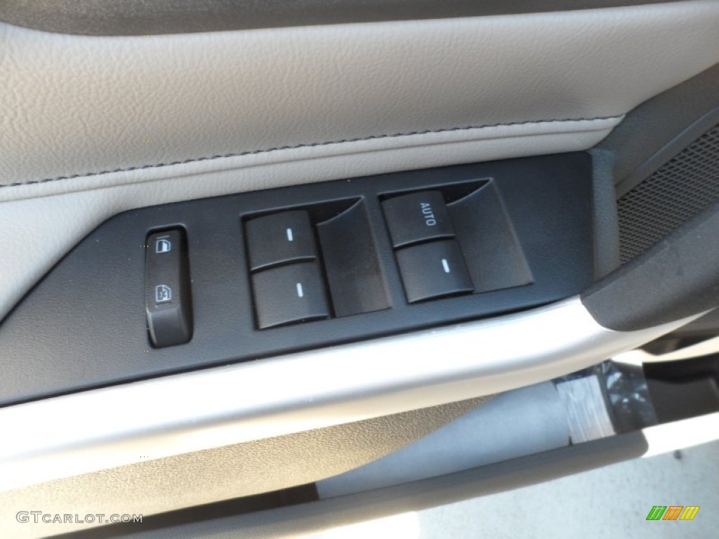 2012 Edge SEL - White Platinum Metallic Tri-Coat / Medium Light Stone photo #24