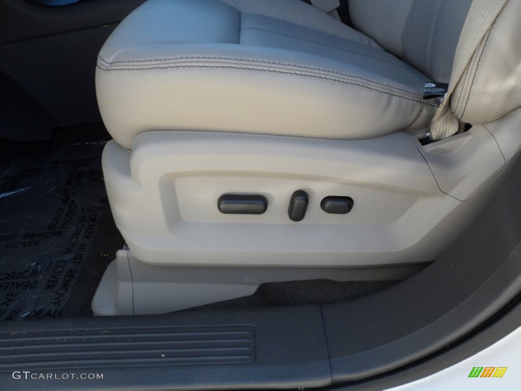 2012 Edge SEL - White Platinum Metallic Tri-Coat / Medium Light Stone photo #26