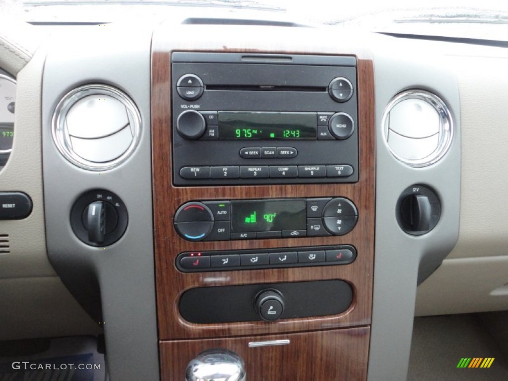 2004 F150 Lariat SuperCab 4x4 - Arizona Beige Metallic / Tan photo #29