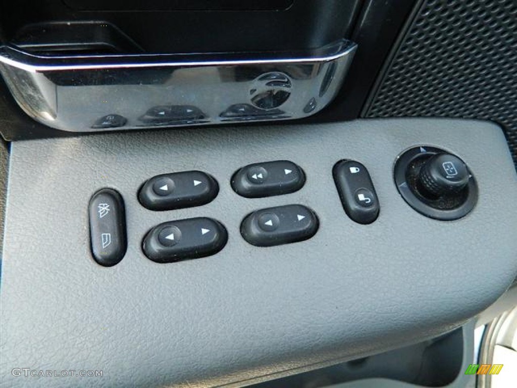 2006 F150 XLT SuperCrew - Medium Wedgewood Blue Metallic / Medium/Dark Flint photo #17