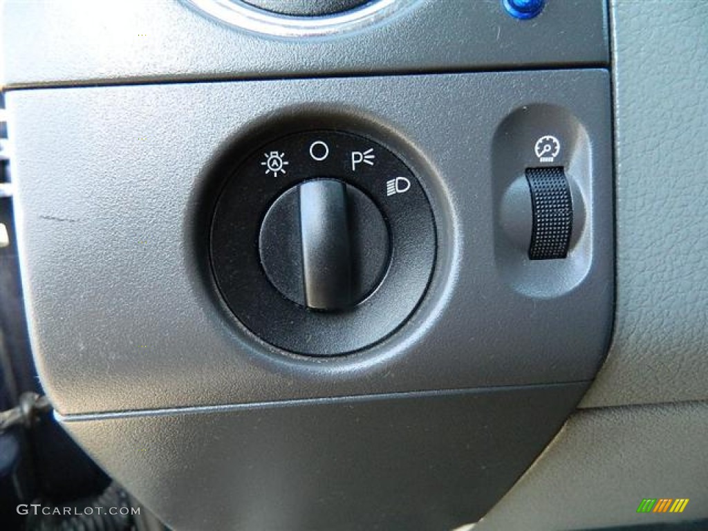 2006 F150 XLT SuperCrew - Medium Wedgewood Blue Metallic / Medium/Dark Flint photo #18