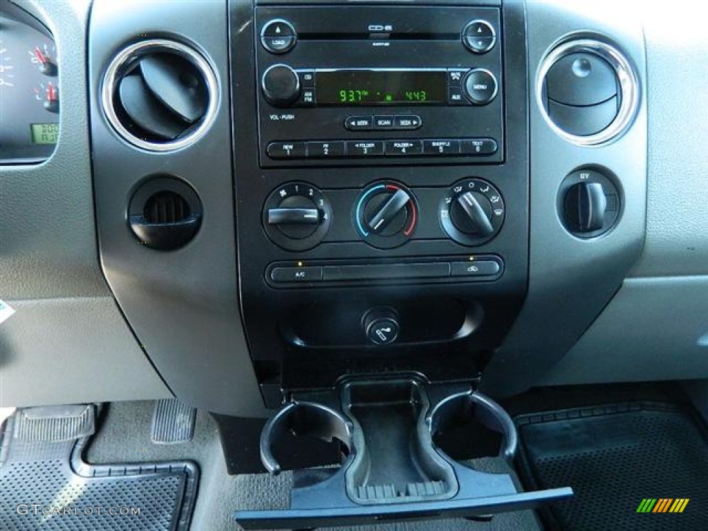 2006 F150 XLT SuperCrew - Medium Wedgewood Blue Metallic / Medium/Dark Flint photo #20
